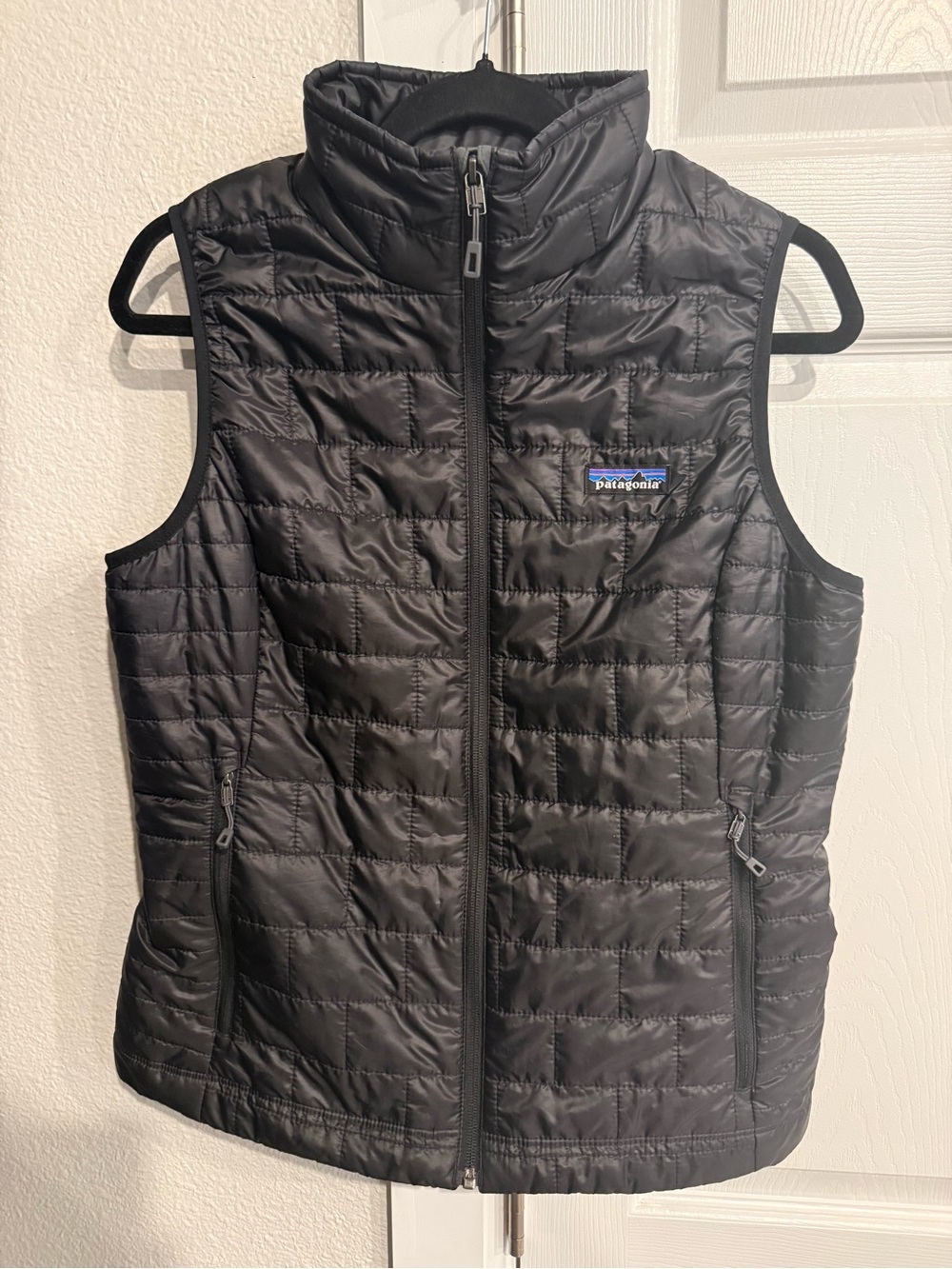 Patagonia Women's Nanopuff Black Vest Size Medium